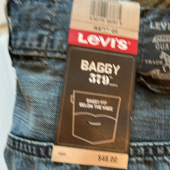 NWT Levi’s Baggy 579 Jean Shorts 36 - Picture 8 of 12